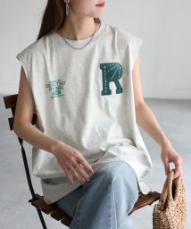 Riberry(リベリー)/サガラ刺繍バスケロゴノースリーブTシャツ/オートミール
