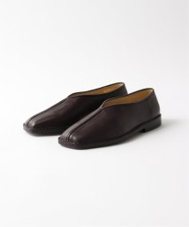 JOURNAL STANDARD(ジャーナルスタンダード)/【LEMAIRE / ルメール】 FLAT PIPED SLIPPERS/ブラウン