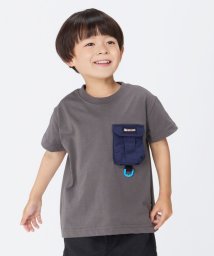 SHIPS Colors  KIDS(シップスカラーズ　キッズ)/【SHIPS Colors KIDS別注】FIRST DOWN:ポケットTEE(100~150cm)/ダークグレー