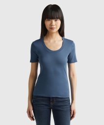 BENETTON (women)(ベネトン（レディース）)/ロゴ刺繍入りUネック半袖Tシャツ・カットソー/ダークブルー