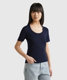 BENETTON (women)(ベネトン（レディース）)/ロゴ刺繍入りUネック半袖Tシャツ・カットソー/ネイビー