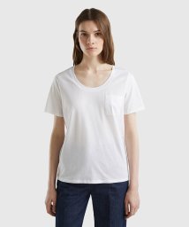 BENETTON (women)(ベネトン（レディース）)/Uネック胸ポケット半袖Tシャツ・カットソー/ホワイト