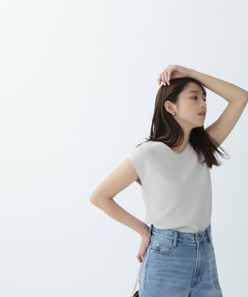 NATURAL BEAUTY BASIC(ナチュラルビューティーベーシック)/総針ベーシックシリーズ Vネックニット/グレージュ3