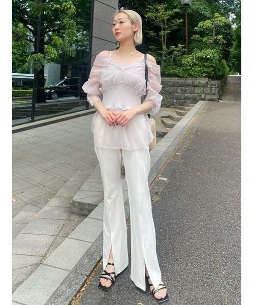 フロントスリットパンツ 予めご了承ください