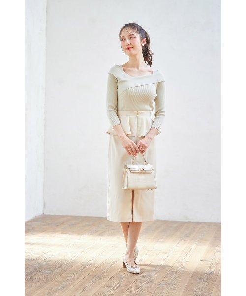 tocco closet(トッコクローゼット)/パール付きフロントファスナーペプラムタイトスカート/BEIGE