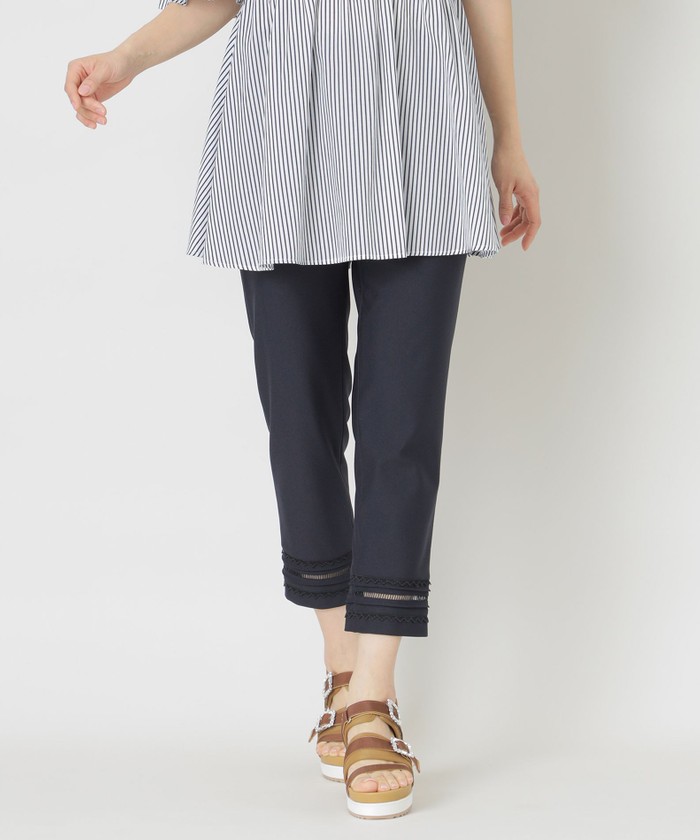 TO BE CHIC　ポリエステルストレッチパンツ ブルー系｜パンツ｜TO BE CHIC(トゥー ビー シック)｜阪急百貨店