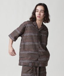 BEAVER(ビーバー)/Jagged Edge Mountain Gear　別注 S/S SHIRT/ブラウン