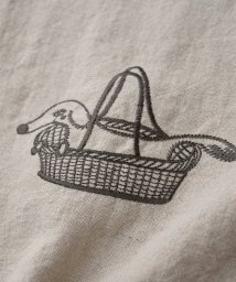 BEARDSLEY/カゴと犬刺繍リネンクロス/506052679