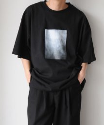 Nilway(ニルウェイ)/アソートグラフィックコットンTシャツ/ブラック系1
