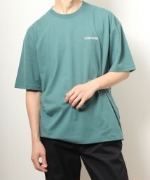 CONVERSE(CONVERSE)/【CONVERSE/コンバース】COOLMAX EcoMadeワンポイントロゴ刺繍Tシャツ/ダークグリーン