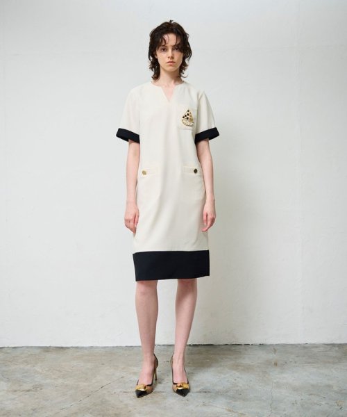 ビジューエンブレムワンピース 