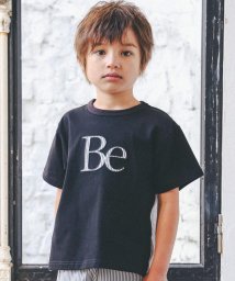 BeBe(ベベ)/【お揃い】ストライプ切替パッチロゴ半袖Tシャツ(90~150cm)/ブラック