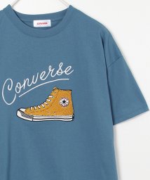 CONVERSE(コンバース)/【CONVERSE/コンバース】シューズサガラ刺繍半袖Tシャツ/ブルー