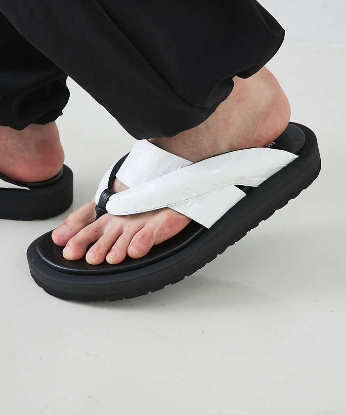 Tory Burch ホワイト トングサンダル 新品未使用 ボックス無し 中古