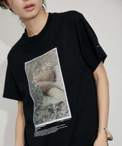 ADAM ET ROPE'(アダム　エ　ロペ)/【JANE SMITH(ジェーンスミス)】NICOLA KLOOSTERMAN FIELD OF DREAMS S/S T－SHIRT/ブラック（01）