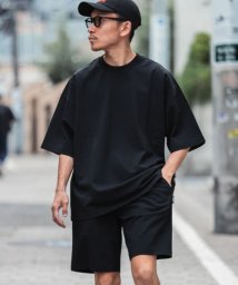 URBAN RESEARCH(アーバンリサーチ)/FUNCTIONAL WIDE SHORT－SLEEVE T－SHIRTS/BLACK