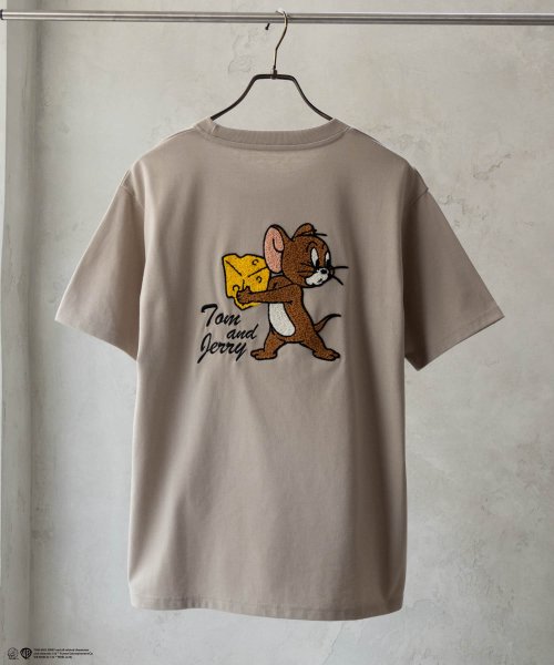 MAC HOUSE(men)(マックハウス（メンズ）)/Tom and Jerry ジェリー タフィー サガラ刺繍Tシャツ 152148065－6/グレージュ