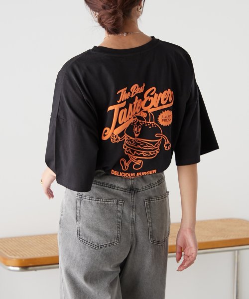 NICE CLAUP OUTLET(ナイスクラップ　アウトレット)/ハンバーガーBOY発泡プリントBIGTシャツ/ブラック