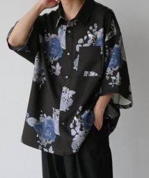 Nilway(ニルウェイ)/レトロ総柄トロミジョーゼット半袖オーバーサイズバケーションシャツ/ブラック