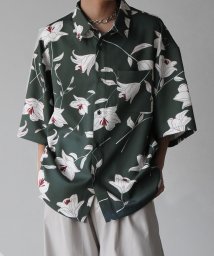 Nilway(ニルウェイ)/レトロ総柄トロミジョーゼット半袖オーバーサイズバケーションシャツ/グリーン系1