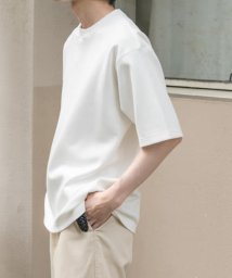 URBAN RESEARCH DOORS(アーバンリサーチドアーズ)/FORK&SPOON　ストレッチダンボールショートスリーブTシャツ/OFF