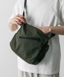 URBAN RESEARCH DOORS(アーバンリサーチドアーズ)/Micro Ripstop Shoulder/SAGEGRAY