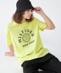 TOMMY HILFIGER(トミーヒルフィガー)/ヒルフィガーコインプリントTシャツ/イエロー