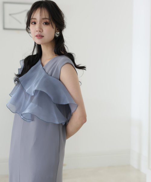 ラッフル付け襟ワンピース 　ポリエステル100% 表地