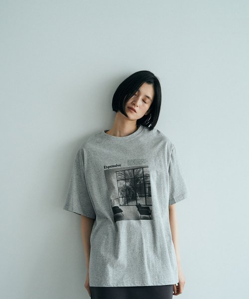 marjour(マージュール)/MONOCHROME PHOTO PRINT TEE/グレー