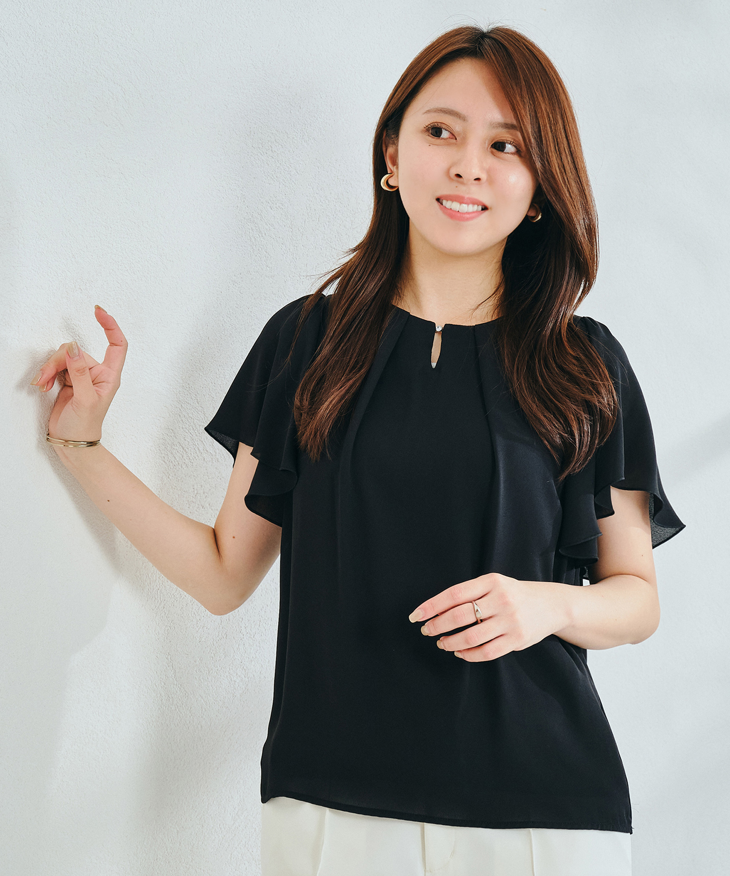 セール】胸元にキラリ華やか。大人上品トップス。【2024春夏新作 