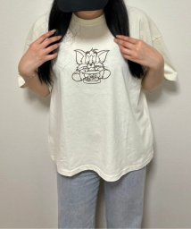 ALWAYS GOOD TIME NEW BASIC STORE(オールウェイグッドタイムニューベーシックストア)/【TOM & JERRY/トムとジェリー】天竺半袖クルーネックＴシャツ/アイボリー