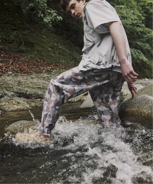 JOURNAL STANDARD relume Men's(ジャーナルスタンダード　レリューム　メンズ)/DAIWA 別注 DOTAIR CAMO STREAM PANTS/グレーC