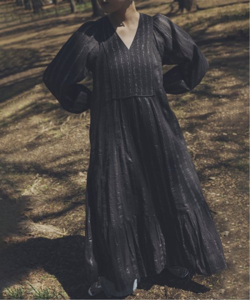 【SARA MALLIKA/サラマリカ】LUREX STRIPE SHIRRING LSV DR 020441SH3 SARA MALLIKA/サラマリカ