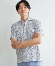 IKKA LOUNGE(イッカラウンジ )/小花柄プリント鹿の子ポロシャツ/ホワイト