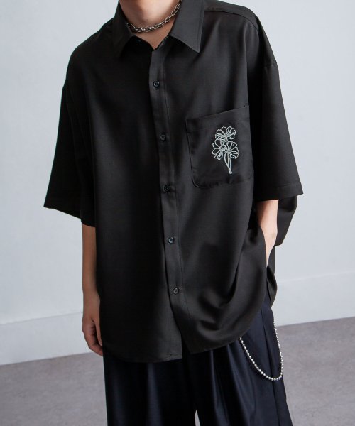 Nilway(ニルウェイ)/刺繍オーバーサイズレギュラーカラーシャツ/ブラック