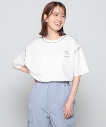 Honeys(ハニーズ)/配色ステッチゆるロゴＴ トップス Tシャツ カットソー 半袖 ロゴ オーバーサイズ /ホワイト