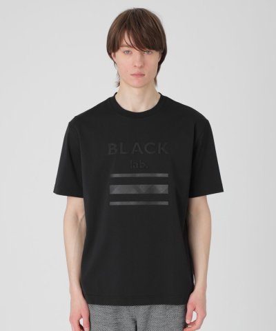 【BLACK lab.】テクニカルロゴグラフィックTシャツ