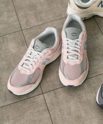 URBAN RESEARCH DOORS(アーバンリサーチドアーズ)/NEW BALANCE　2002R/FC（S.PINK）