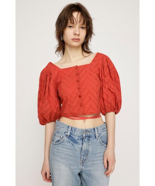 SLY(スライ)/FRONT BUTTON LACE PUFF トップス/RED