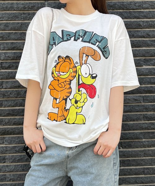 me Jane(ミージェーン)/GARFIELDフロントプリントビッグTシャツ/ｵﾌﾎﾜｲﾄ