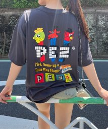 me Jane(ミージェーン)/バックプリントPEZビッグTシャツ/ﾁｬｺｰﾙｸﾞﾚｰ