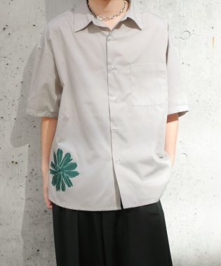 Nilway/T/Cフラワープリントデザインシャツ/506098993