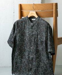 URBAN RESEARCH DOORS(アーバンリサーチドアーズ)/『永山瑛太さん着用』シルケットリネン バンドカラーショートスリーブシャツ/PAISLEY