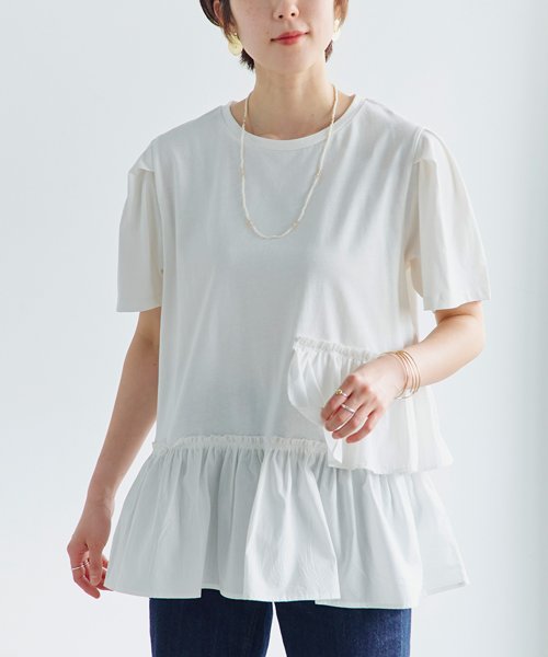 Fizz(フィズ)/裾2段フレアデザインTシャツ　SS　ギャザー　ペプラム　タック　フリル　布帛　異素材/ホワイト