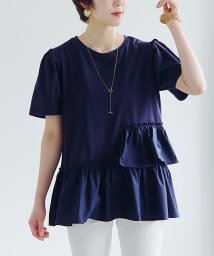 Fizz(フィズ)/裾2段フレアデザインTシャツ　SS　ギャザー　ペプラム　タック　フリル　布帛　異素材/ネイビー