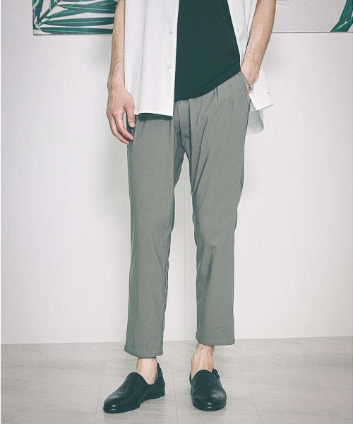 【常に適温 / 37.5 Technology】 デジタル テーパード イージー モデル：H185 B83 W70 H85