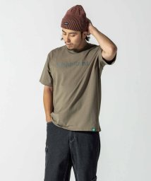 inhabitant(inhabitant)/inhabitant(インハビタント) Basic Logo T－shirts ロゴTシャツ カジュアルファッション サーフィン レジャー スケートボード/オリーブ