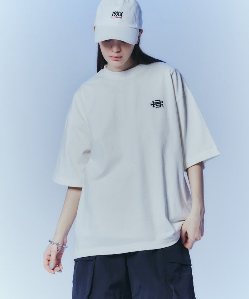 tk.TAKEO KIKUCHI(ティーケー　タケオキクチ)/ヴィンテージ ロゴTシャツ/ホワイト（001）