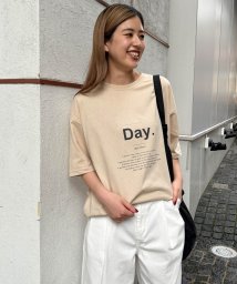 CANAL JEAN(キャナルジーン)/1975 TOKYO(1975 トーキョー) "Day."半袖Tシャツ/ベージュ