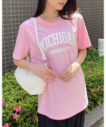 RAD CHAMP(ラッドチャンプ)/MICHIGAN カレッジロゴプリントTシャツ/ピンク